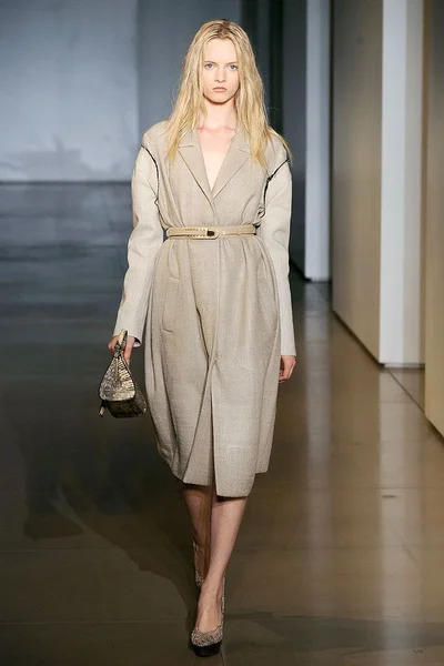 Look 44